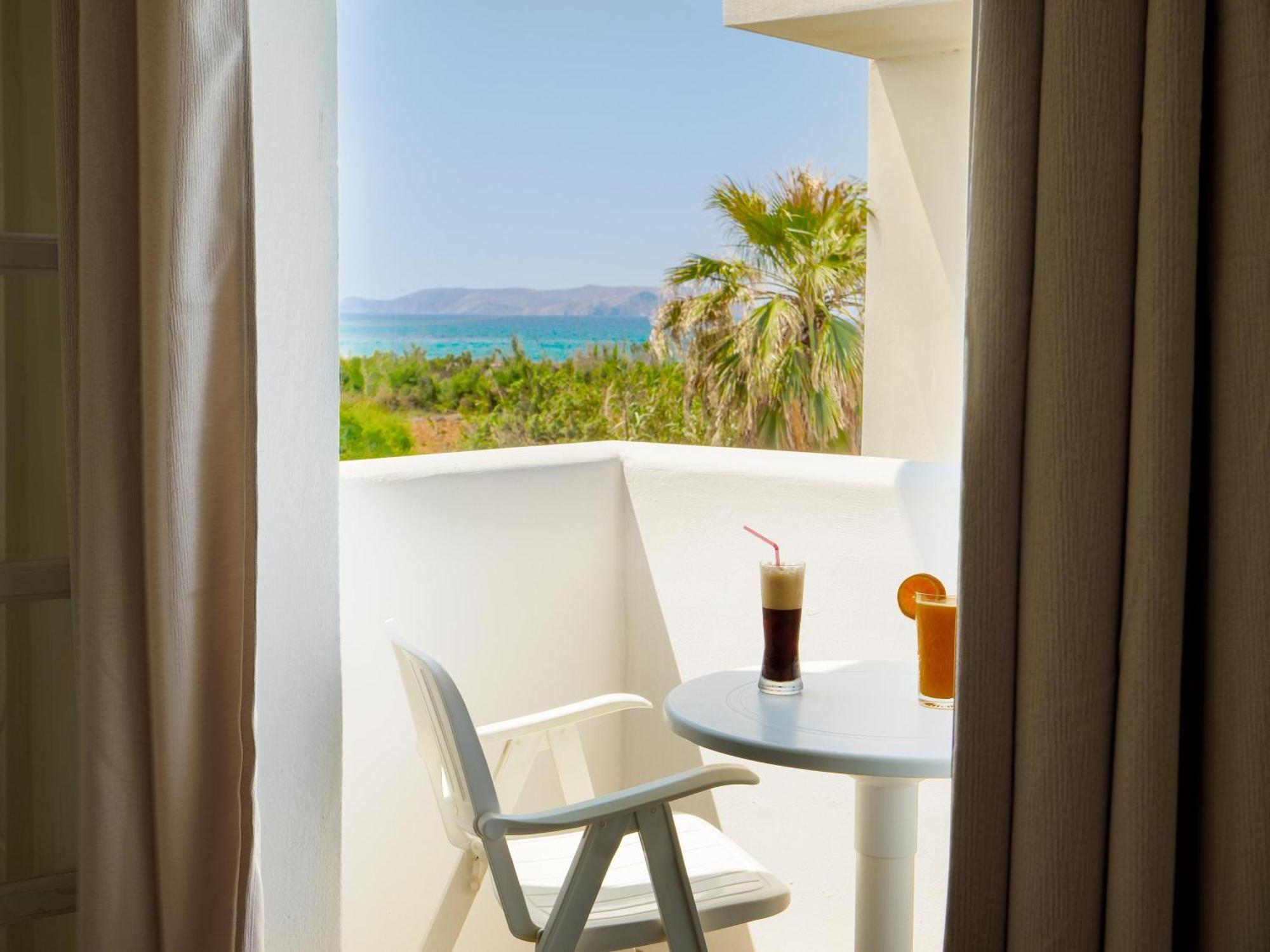 Divina Seaside Apartments By Estia Gouves Extérieur photo