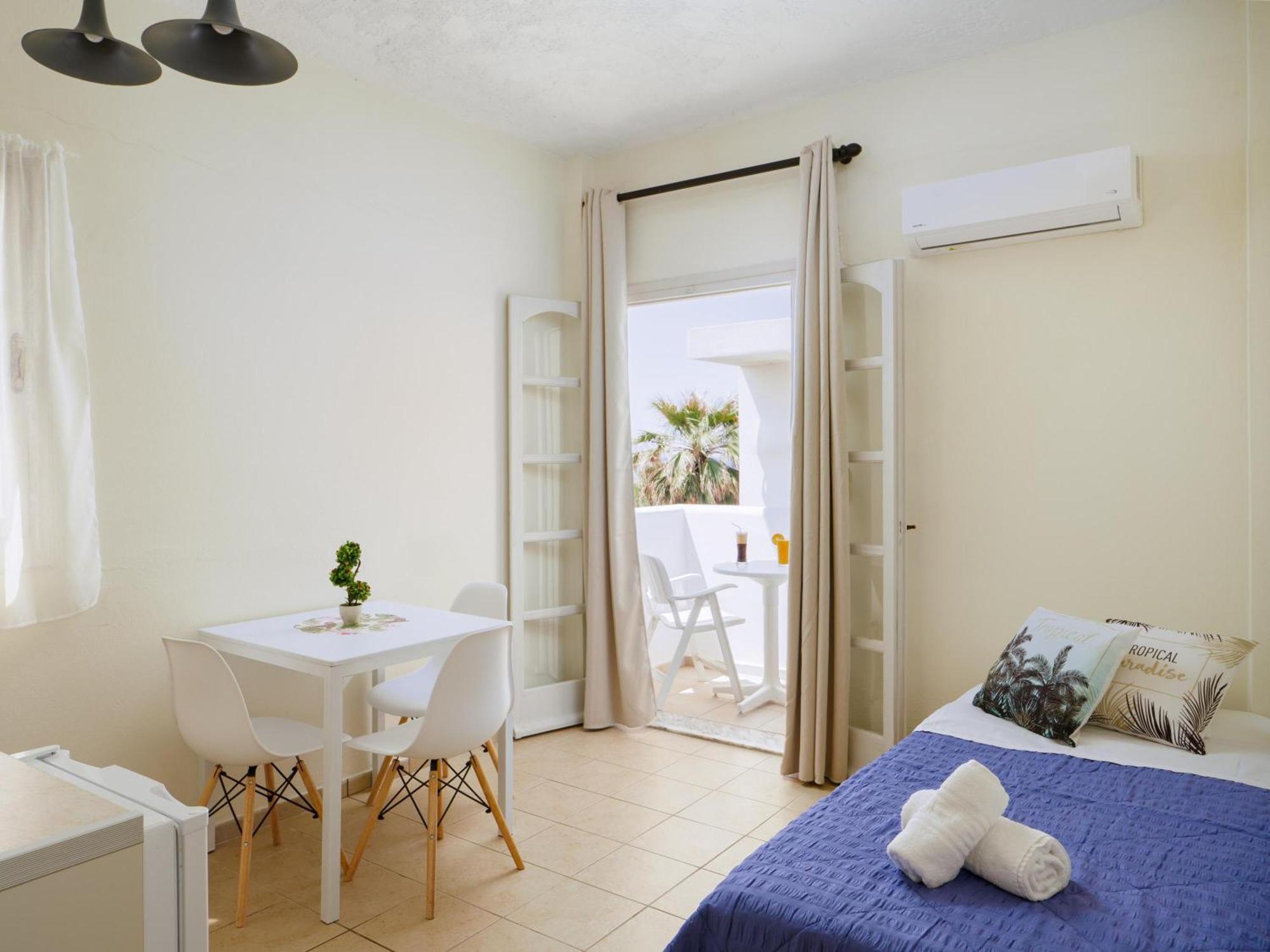 Divina Seaside Apartments By Estia Gouves Extérieur photo