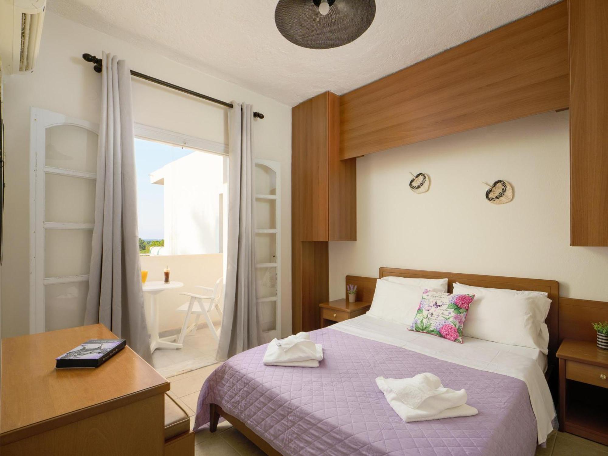 Divina Seaside Apartments By Estia Gouves Extérieur photo