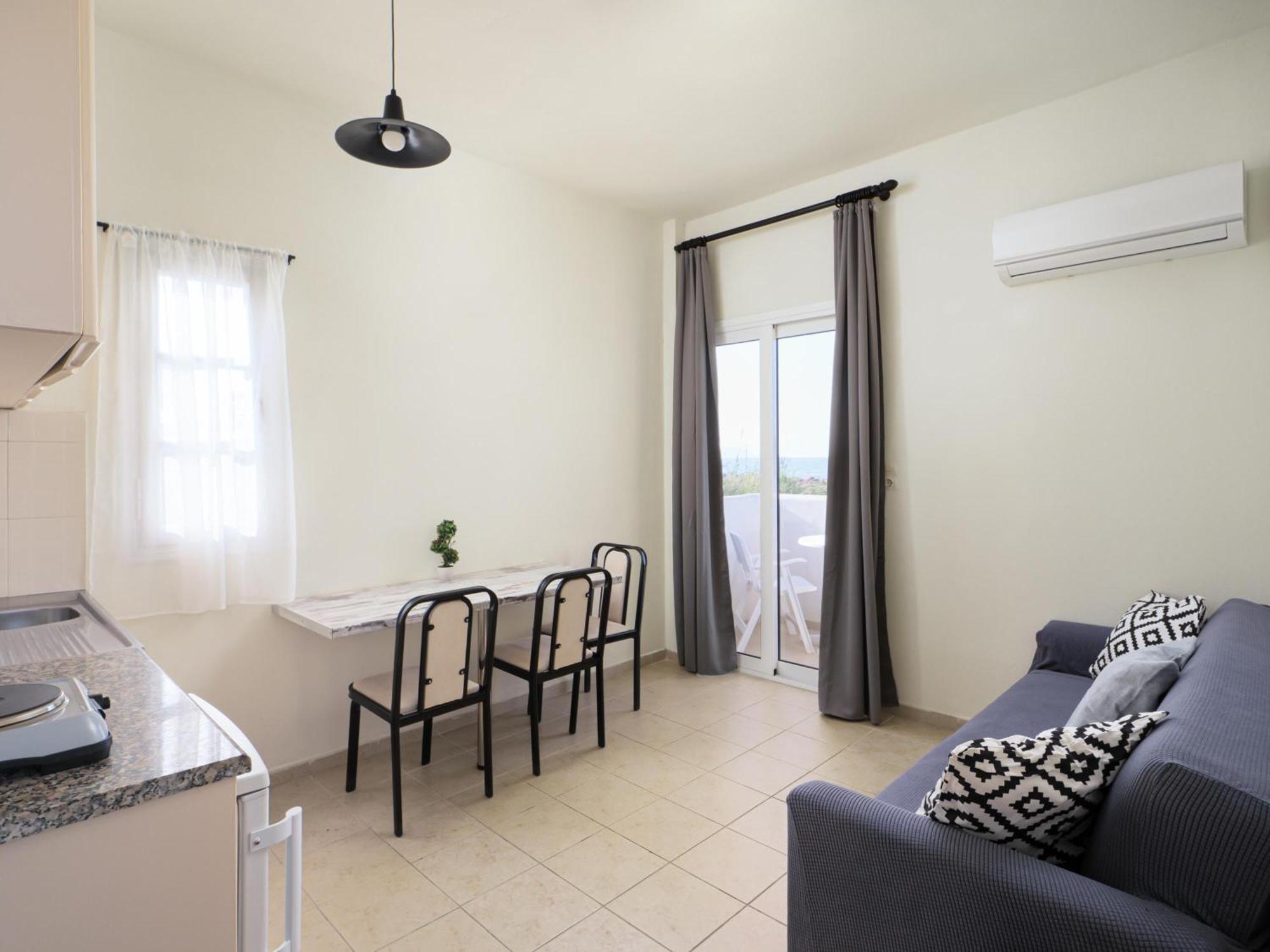 Divina Seaside Apartments By Estia Gouves Extérieur photo